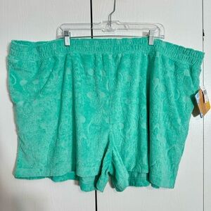 NWT. Disney Mickey Mouse and Friends Terry Shorts for Women 3X.